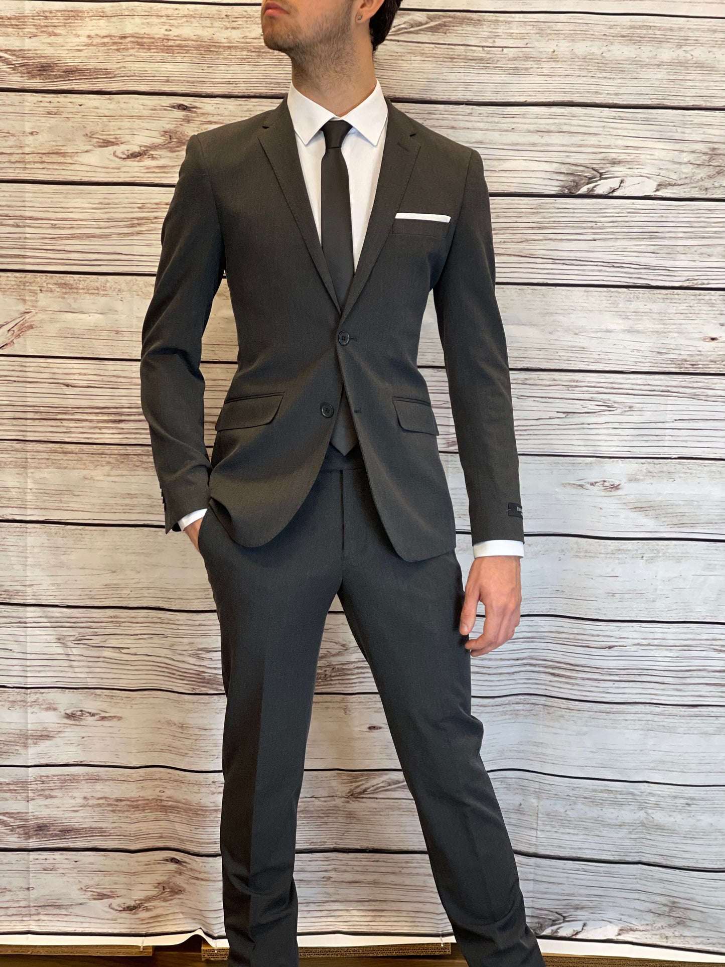Suit EM Charcoal
